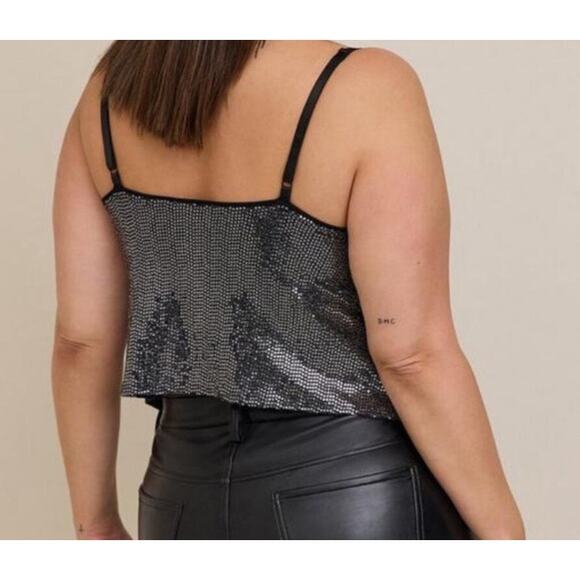 Torrid sequin camisole black size 2 shimmery sparkles - Picture 8 of 9